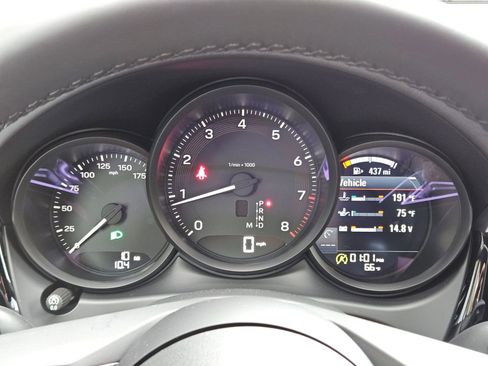 New 2026 Porsche Macan image 16