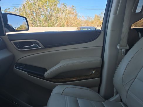 Used 2017 GMC Yukon Denali w/ Open Road Package image 16