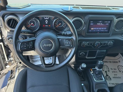 Used 2019 Jeep Wrangler Sport AWD/4WD image 16