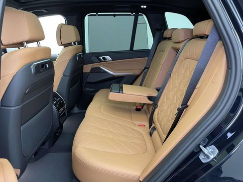Used 2026 BMW X5 M60i AWD/4WD image 15
