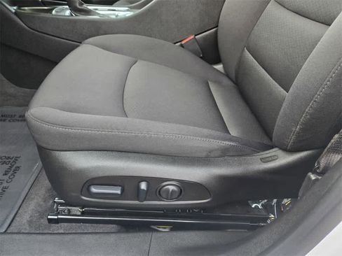 Used 2023 Chevrolet Malibu LT image 16