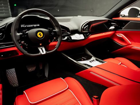 Used 2023 Ferrari Purosangue image 2