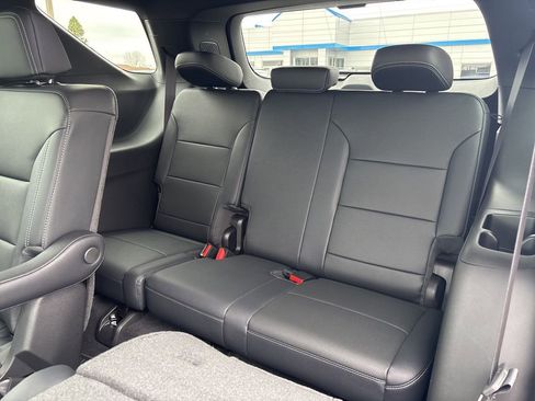 New 2026 Chevrolet Traverse LT image 11