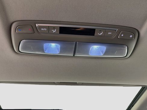 Used 2025 Kia Telluride S FWD image 29