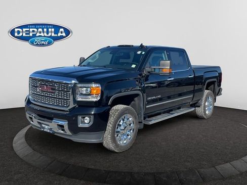 Used 2019 GMC Sierra 2500 Denali w/ Suspension Package, Off-Road AWD/4WD image 1