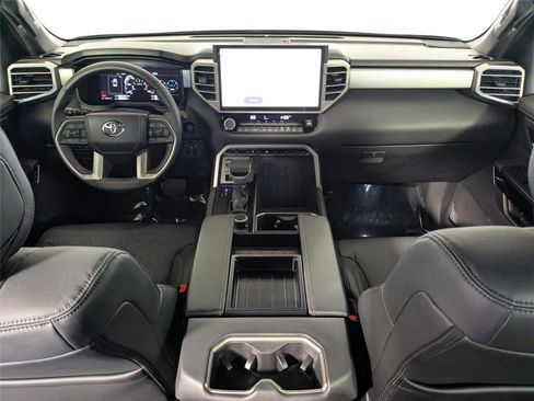 Used 2025 Toyota Tundra Limited image 30