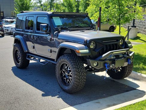 Used 2021 Jeep Wrangler Unlimited Sahara AWD/4WD image 10