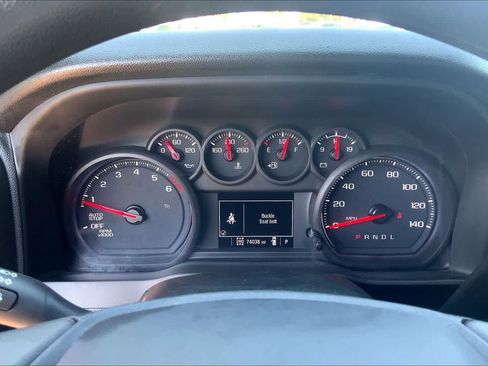 Used 2022 Chevrolet Silverado 1500 Custom AWD/4WD image 26