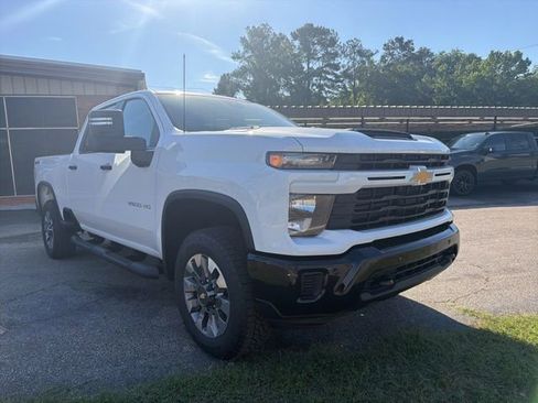 New 2026 Chevrolet Silverado 2500 Custom w/ Custom Value Package AWD/4WD image 2
