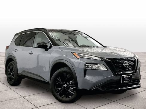 Used 2023 Nissan Rogue SV w/ SV Premium Package AWD/4WD image 2
