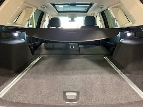 Used 2019 Cadillac XT5 Premium Luxury w/ Driver Assist Package image 37