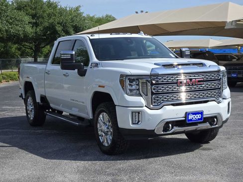 Certified 2020 GMC Sierra 2500 Denali w/ Denali Ultimate Package AWD/4WD image 2
