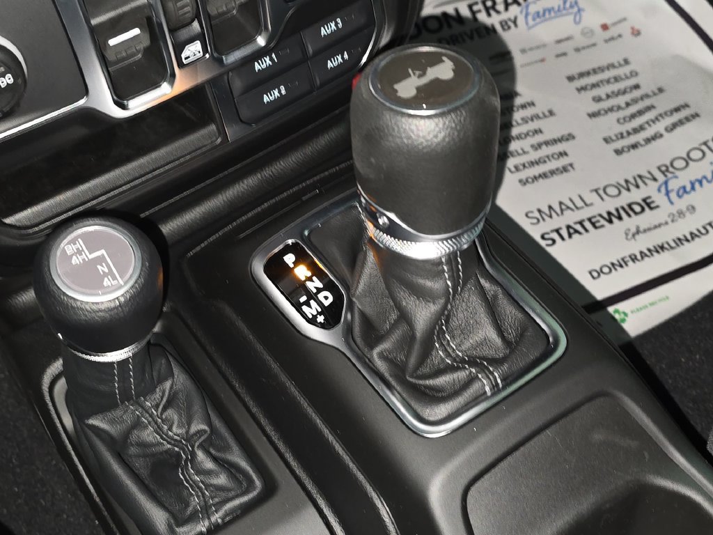 New 2026 Jeep Wrangler Unlimited Sahara AWD/4WD image 26