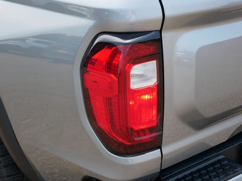 Used 2023 GMC Canyon AT4 w/ Canyon Safety Plus Package AWD/4WD image 17