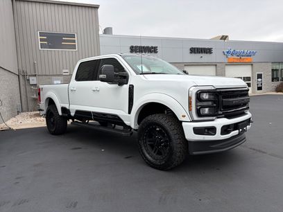 New 2026 Ford F350 Lariat w/ Black Appearance Package