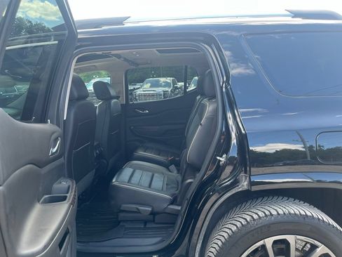Used 2023 GMC Acadia Denali w/ Black Diamond Edition AWD/4WD image 32