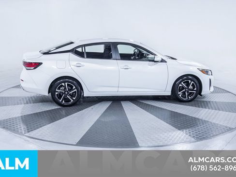 Used 2024 Nissan Sentra SV FWD image 10