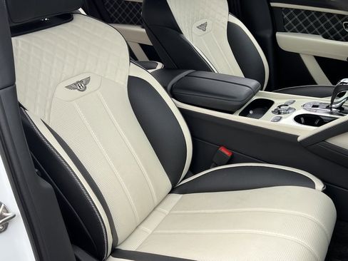 Certified 2023 Bentley Bentayga Speed image 39