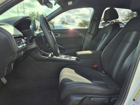 Certified 2025 Honda Civic Sport image 17