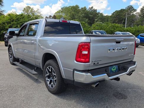 Used 2025 RAM 1500 Laramie w/ Advanced Safety Group II AWD/4WD image 8