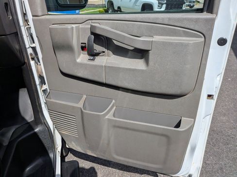 Used 2023 Chevrolet Express 3500 LS image 24