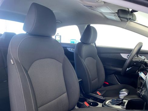 Used 2024 Kia Forte LXS FWD image 30