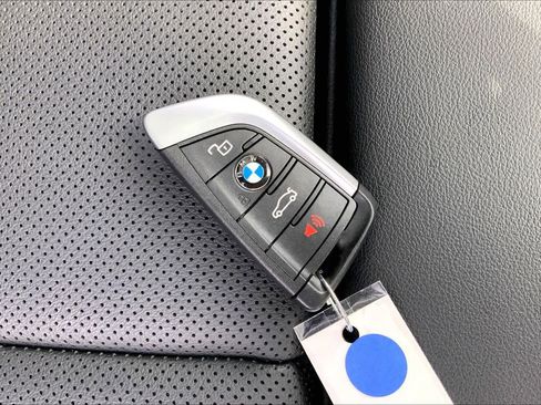 Used 2024 BMW 330i Sedan RWD image 14