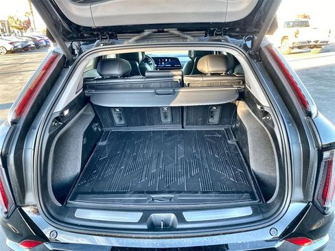 New 2026 Cadillac Optiq Sport 2 image 37