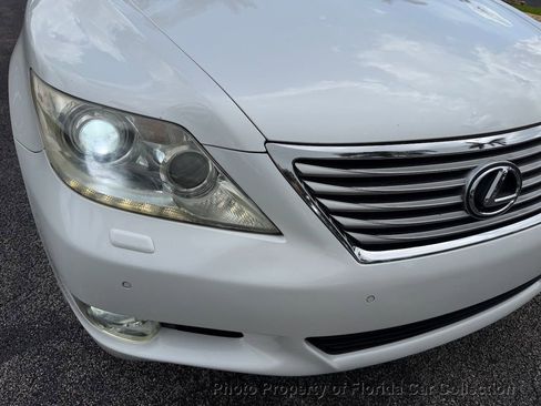 Used 2010 Lexus LS 460 RWD image 19