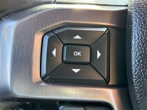 Used 2021 Ford Expedition Platinum image 32