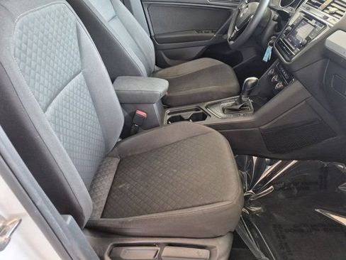 Used 2018 Volkswagen Tiguan S FWD image 19