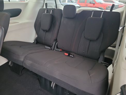 Certified 2017 Chrysler Pacifica Touring Plus w/ Security Group FWD image 14