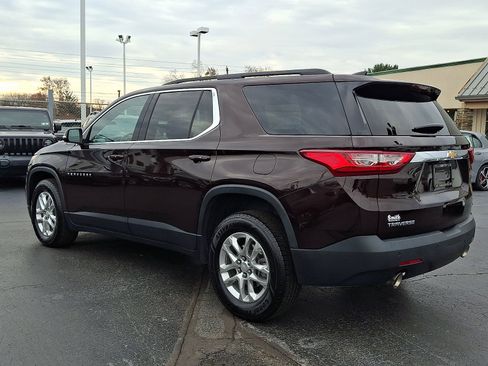 Used 2021 Chevrolet Traverse LT image 4