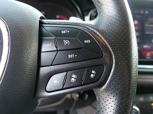 Used 2024 Dodge Durango GT RWD image 15