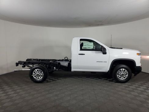 New 2026 Chevrolet Silverado 2500 W/T w/ WT Convenience Package RWD image 2