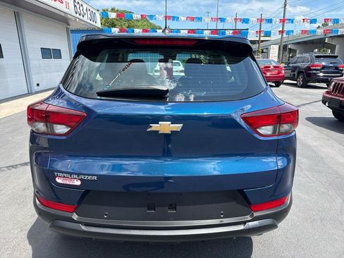 Used 2021 Chevrolet TrailBlazer LS FWD image 4