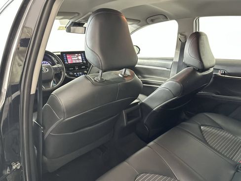 Used 2021 Toyota Camry SE FWD image 24