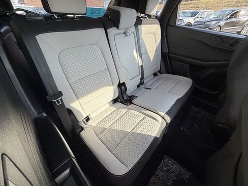 Used 2023 Ford Escape Active AWD/4WD image 39