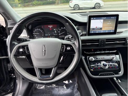 Used 2020 Lincoln Corsair Sport Utility 4D w/ Equipment Group 101A image 15