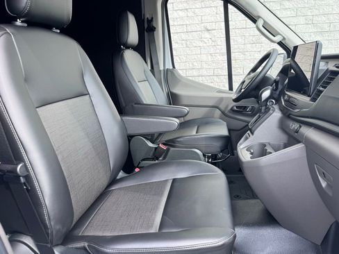 New 2026 Ford Transit 250 148 Medium Roof Extended AWD image 16