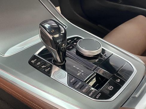 Used 2019 BMW X5 xDrive40i w/ Convenience Package AWD/4WD image 25