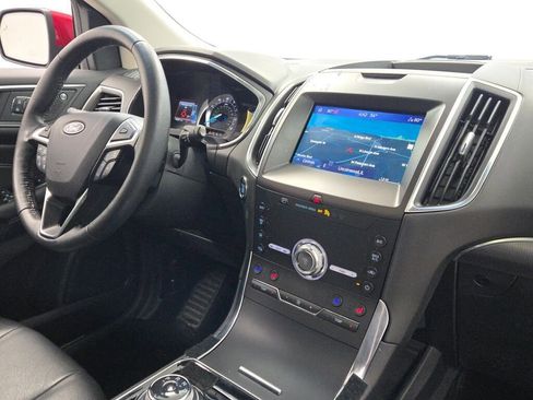 Used 2020 Ford Edge Titanium w/ Equipment Group 301A image 9