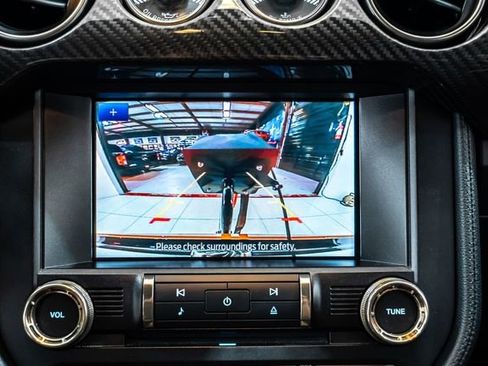 Used 2021 Ford Mustang Shelby GT500 w/ Technology Package image 36