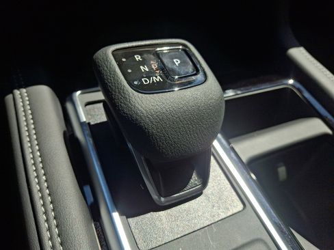 New 2026 Nissan Pathfinder Platinum AWD/4WD image 8