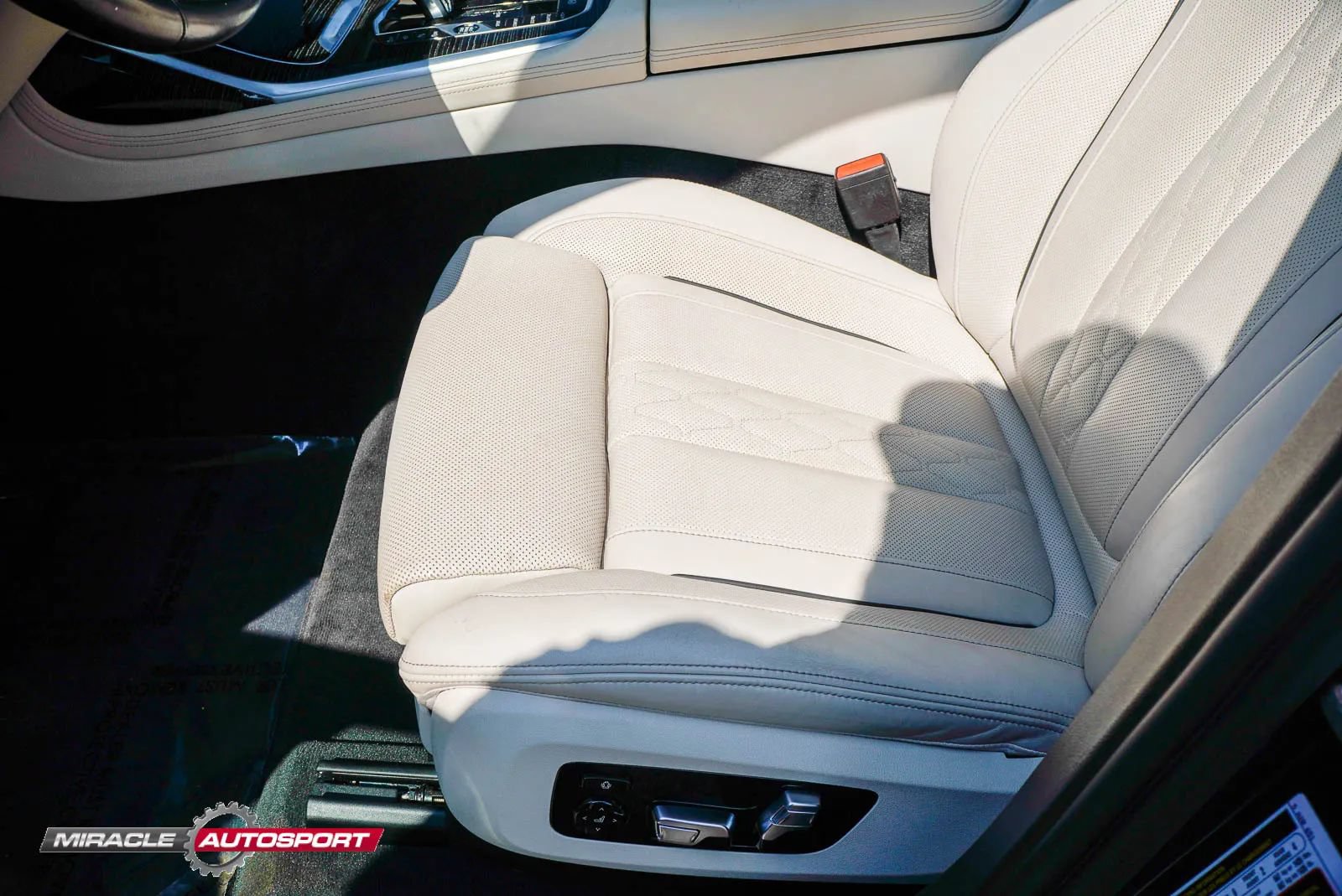 Used 2022 BMW X7 M50i AWD/4WD image 18