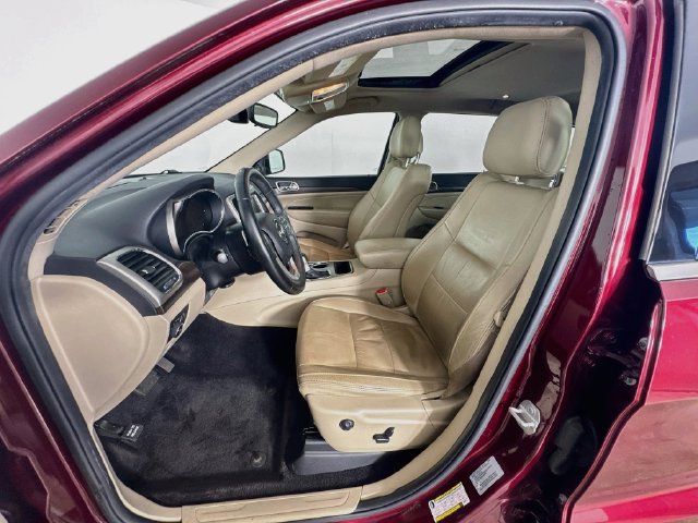 Used 2017 Jeep Grand Cherokee Laredo w/ Quick Order Package 2BE RWD image 22