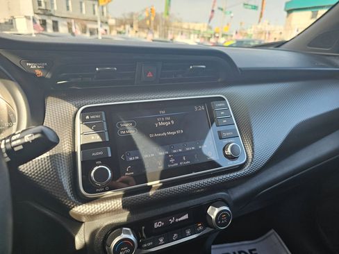 Used 2020 Nissan Kicks SV image 24