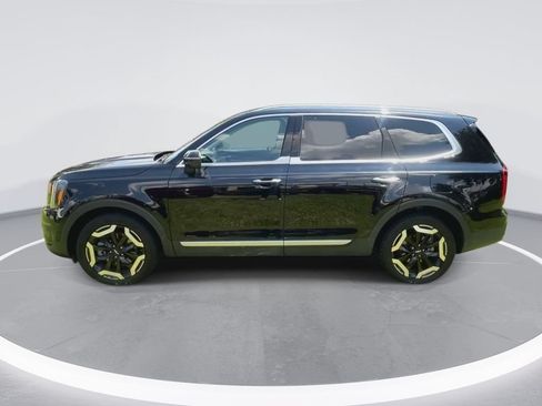 Used 2025 Kia Telluride S FWD image 5