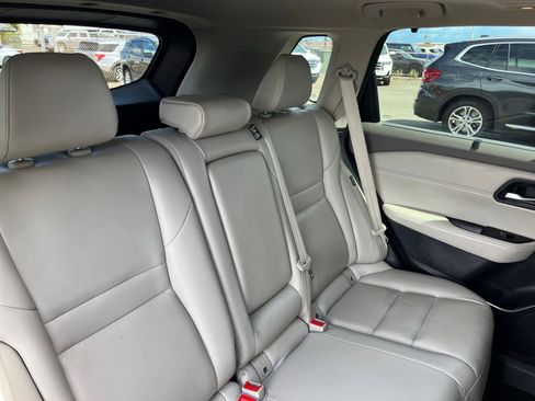 Used 2023 Nissan Rogue SL w/ SL Premium Package image 37