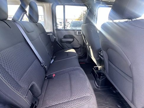 Used 2021 Jeep Wrangler Unlimited Sport image 15